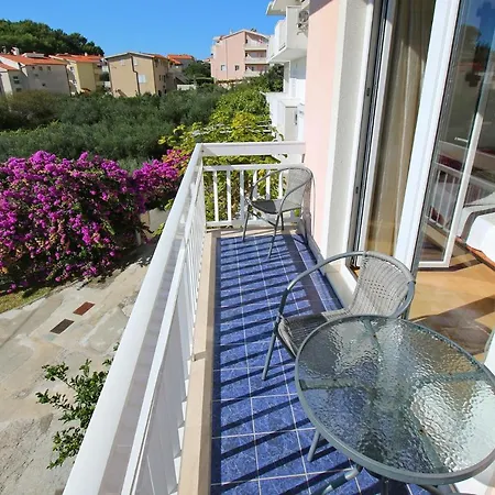 Apartments By The Sea Duce, Omis - 7576 Apartment Duce