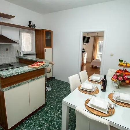 Apartments By The Sea Duce, Omis - 7576